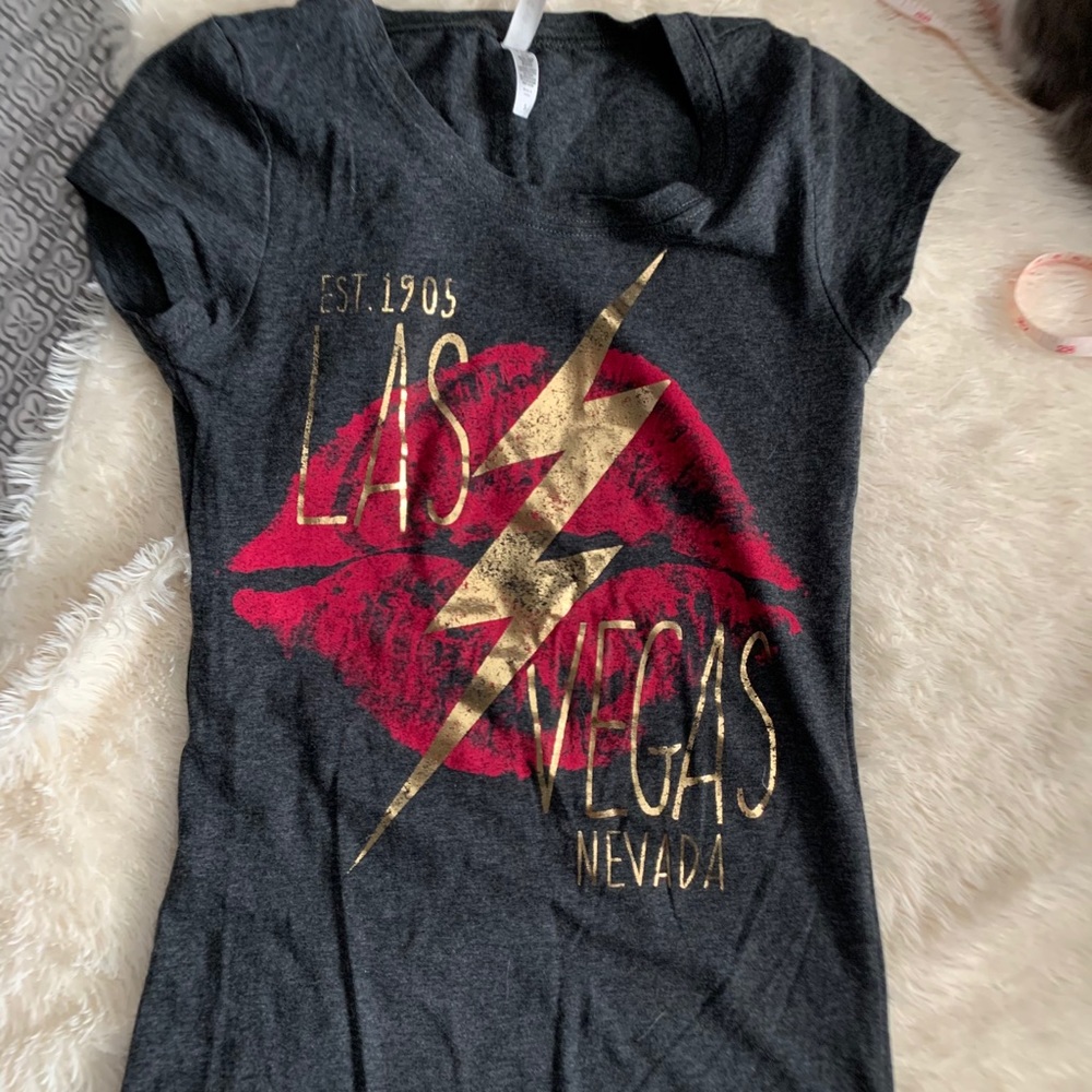 Women’s tee